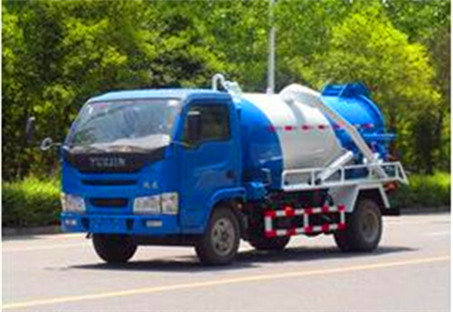 3吨吸污车_副本