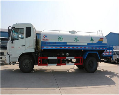 洒水车1