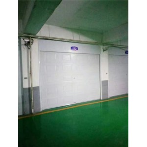 车库门
