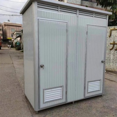 多连体移动厕所
