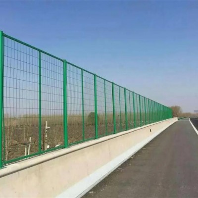 公路护栏网