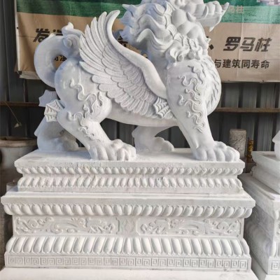 汉白玉麒麟