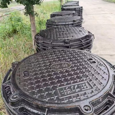 铸铁井盖